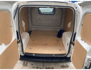
										FIAT FIORINO CARGO BASE 1.3 MJET 59KW 80CV E6 full									