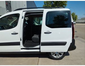 
										CITROEN BERLINGO TALLA M PURETECH 110 SS LIVE full									