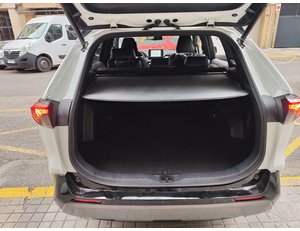 
										TOYOTA RAV4 RAV4 2.5L 220H LUXURY full									