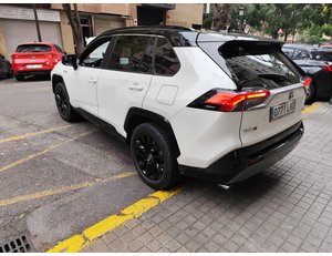 
										TOYOTA RAV4 RAV4 2.5L 220H LUXURY full									