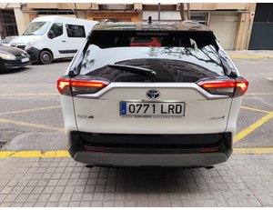 
										TOYOTA RAV4 RAV4 2.5L 220H LUXURY full									