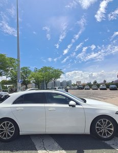 
										MERCEDES CLASE A A 180 D AUTOMÁTICO full									