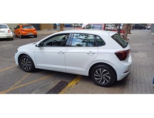 
										VOLKSWAGEN POLO POLO LIFE 1.0 TSI full									