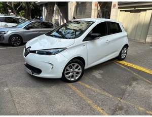 
										RENAULT ZOE RENAULT ZOE LIMITED 40 R110 108CV. 300KM DE AUTONOMÍA full									