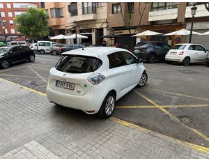 
										RENAULT ZOE RENAULT ZOE LIMITED 40 R110 108CV. 300KM DE AUTONOMÍA full									