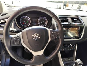 
										SUZUKI SX4 S-CROSS SX4-CROSS full									