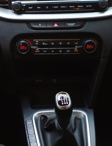 
										KIA XCEED KIA XCEED – 130CV 1.6CC – DIESEL HEV HÍBRIDO full									