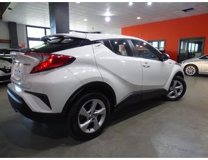
										TOYOTA C-HR 1.8 125H ACTIVE full									