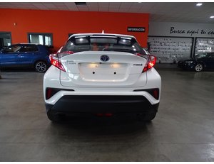 
										TOYOTA C-HR 1.8 125H ACTIVE full									
