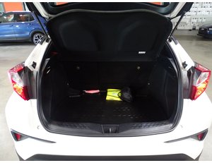 
										TOYOTA C-HR 1.8 125H ACTIVE full									