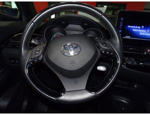 
										TOYOTA C-HR 1.8 125H ACTIVE full									