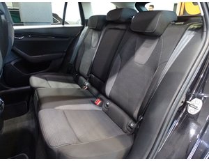 
										SKODA OCTAVIA COMBI 1.4 TSI 150KW(204CV)DSG PHEV STYLE full									