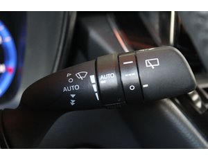 
										TOYOTA COROLLA 2.0 180H ADVANCE E-CVT full									