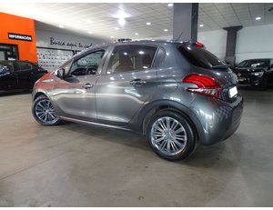 
										PEUGEOT 208 5P STYLE 1.2L PURETECH 60KW (82CV) full									