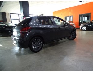 
										PEUGEOT 208 5P STYLE 1.2L PURETECH 60KW (82CV) full									
