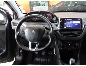 
										PEUGEOT 208 5P STYLE 1.2L PURETECH 60KW (82CV) full									