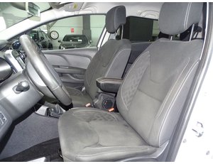 
										RENAULT CLIO LIMITED TCE 66KW (90CV) -18 full									