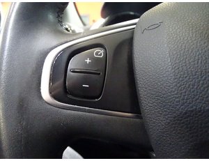 
										RENAULT CLIO LIMITED TCE 66KW (90CV) -18 full									
