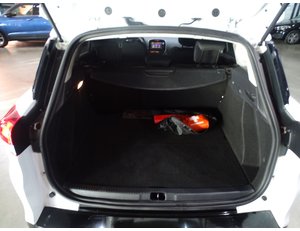 
										RENAULT CLIO LIMITED TCE 66KW (90CV) -18 full									
