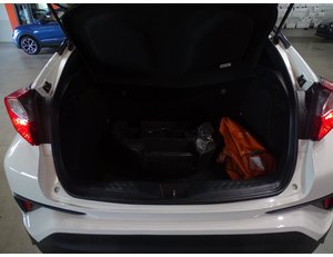 
										TOYOTA C-HR 1.8 125H ACTIVE full									