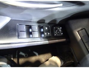 
										LEXUS UX 2.0 250H STYLE full									