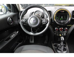 
										MINI COUNTRYMAN COOPER S E ALL4 full									