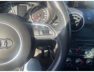 
										AUDI A1 ACTIVE KIT 1.0 TFSI 70KW(95CV) SPORTBACK full									