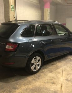 
										SKODA FABIA COMBI 1.0 TSI 70KW (95CV) AMBITION full									