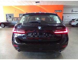 
										BMW SERIE 3 330E XDRIVE TOURING full									
