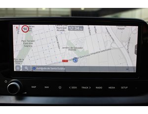 
										HYUNDAI BAYON 1.0 TGDI 74KW (100CV) 48V MAXX full									