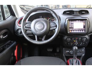 
										JEEP RENEGADE TRAILHAWK 1.3 PHEV 177KW (240CV) AT AWD full									