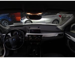 
										BMW X1 XDRIVE25E full									