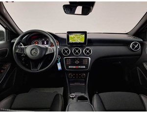 
										MERCEDES BENZ CLASE A MERCEDES A 180 D full									