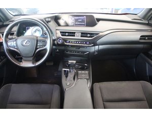 
										LEXUS UX 2.0 250H STYLE full									