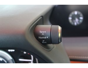 
										LEXUS UX 2.0 250H STYLE full									