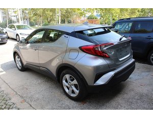 
										TOYOTA C-HR 1.8 125H ACTIVE full									
