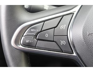 
										RENAULT CAPTUR TECHNO TCE 103 KW (140CV) EDC GPF full									