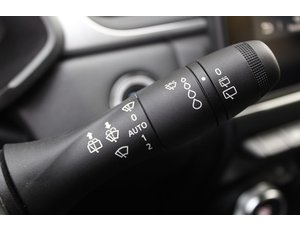 
										RENAULT CAPTUR TECHNO TCE 103 KW (140CV) EDC GPF full									