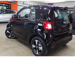 
										SMART FORTWO 60KW(81CV) EQ COUPE full									