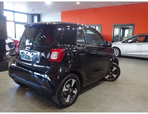 
										SMART FORTWO 60KW(81CV) EQ COUPE full									