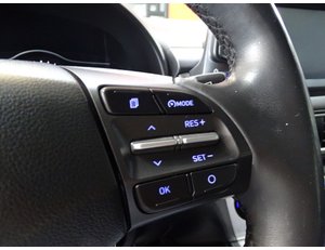 
										HYUNDAI KONA 100KW EV TECNO 2C full									