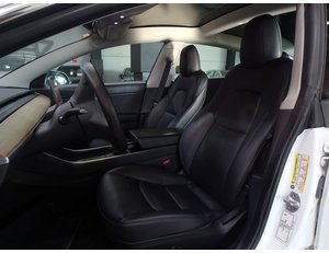 
										TESLA MODEL 3 RWD 440CV LONG RANGE 75KWH full									