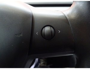 
										TESLA MODEL 3 RWD 440CV LONG RANGE 75KWH full									