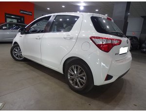 
										TOYOTA YARIS 1.5 HYBRID ACTIVE full									