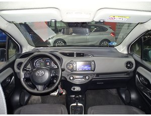 
										TOYOTA YARIS 1.5 HYBRID ACTIVE full									