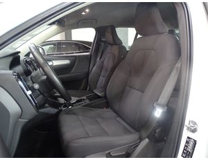 
										VOLVO XC40 1.5 T4 TWIN RECHARGE INSCRIPTION AUTO full									