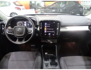 
										VOLVO XC40 1.5 T4 TWIN RECHARGE INSCRIPTION AUTO full									