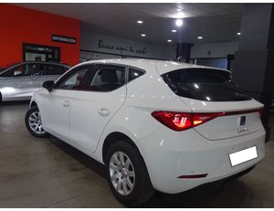 
										SEAT LEON 1.0 ETSI 81KW DSG-7 S&S STYLE full									
