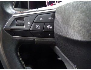 
										SEAT LEON 1.0 ETSI 81KW DSG-7 S&S STYLE full									