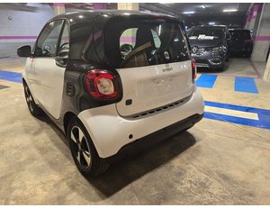 
										SMART FORTWO 60KW(81CV) EQ COUPE full									